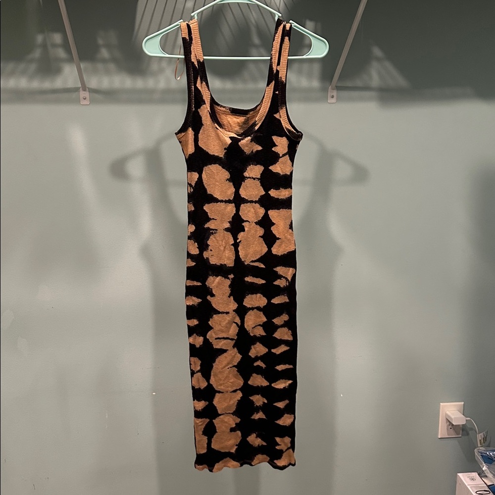 NWT Zara Black and Tan Patterned Midi Dress - Picture 4 of 4